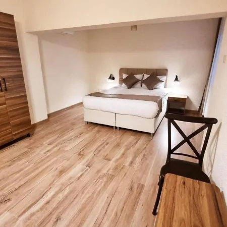 La Pearl 3*