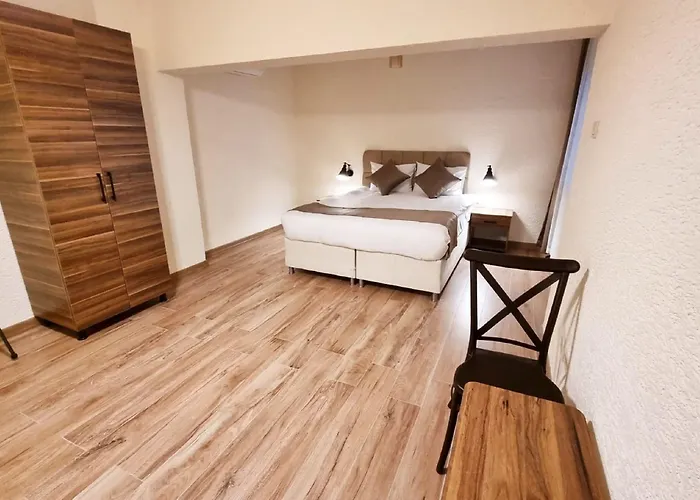 La Pearl Hotell