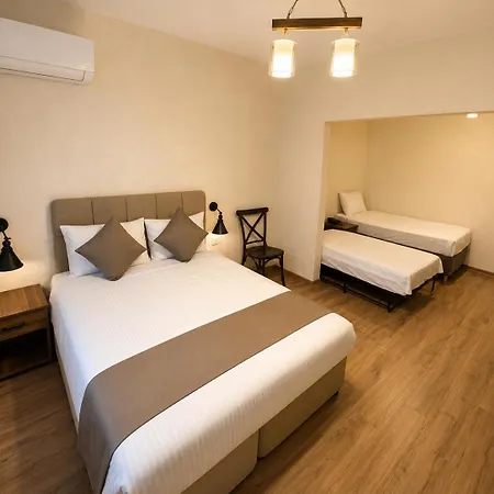 La Pearl Hotel 3*