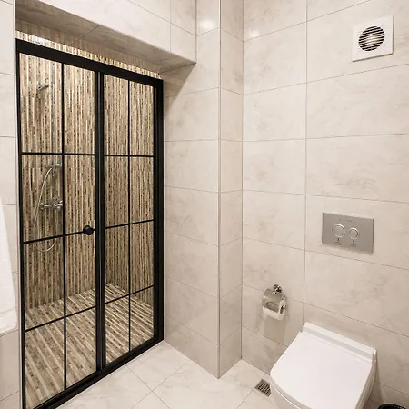 La Pearl 3*